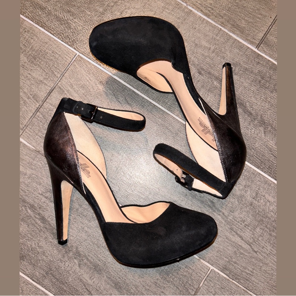 Belle by Sigerson Morrison - Black Suede and Leather Strap Heels - Size 9.5